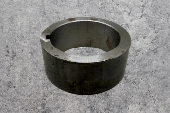 Sleeve for breakaway lift eye insert